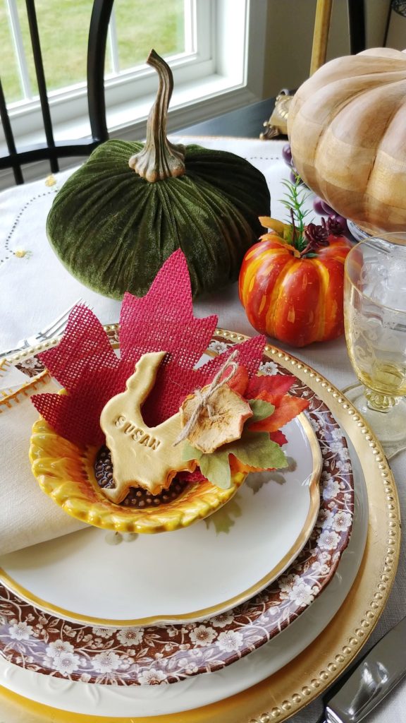 rooster decoration on plate